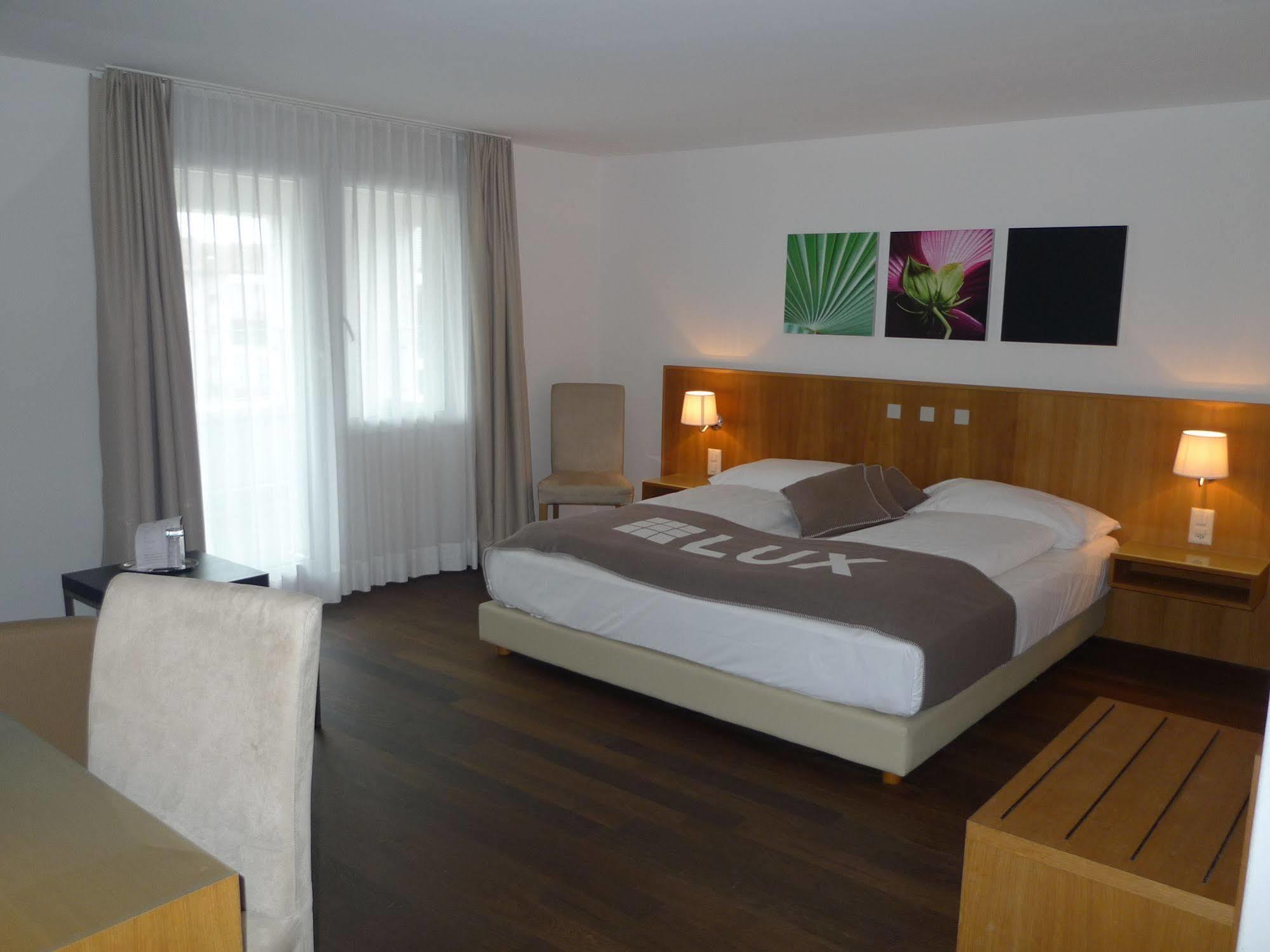 Businesshotel Lux Emmen Exterior foto